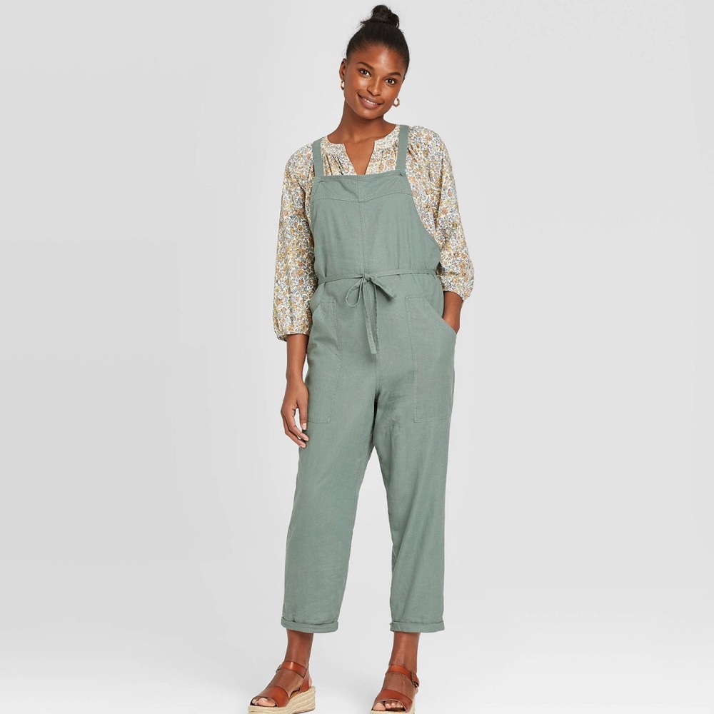 Sleeveless square neck overalls - Universal Thread